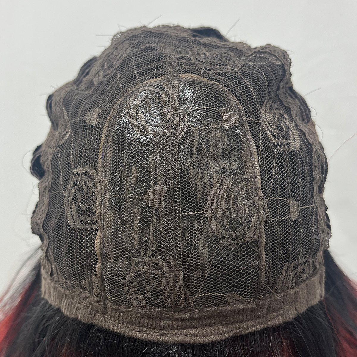 Peluca de 66 centímetro con Mechas Balayage  Fleco en ‘V’ • Ondas Naturales  Para Diario, Fiesta, Viajes Colores Disponibles: Rojo Vibrante, Azul Eléctrico, Morado Mystic